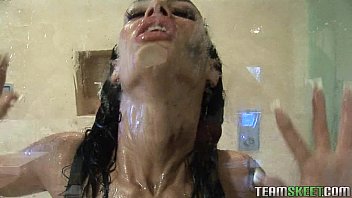 angelina jolie naked photoshoot