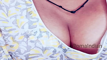 aunty cleavage photos
