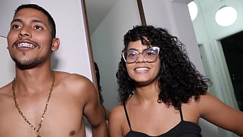 video mulher melao nua na favela