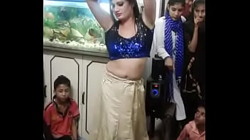 micro bikini dance