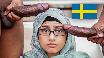 hijab mia khalifa