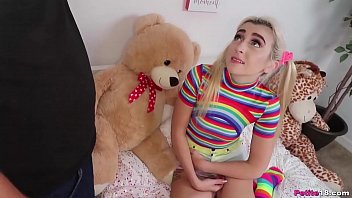 petite teen lesbian