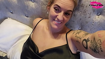 busty milf dirty talk