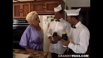granny pissing porn