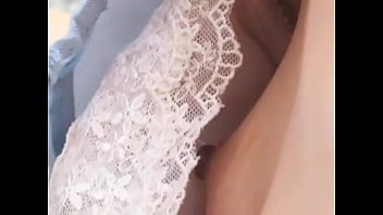sexy saree cleavage