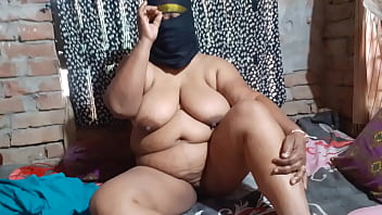 bodybuilder huge clit