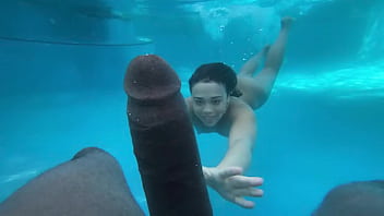 lesbian sex underwater