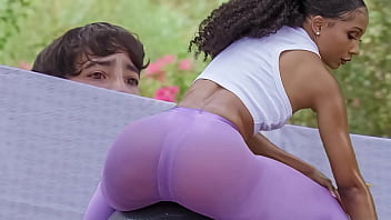 girl in leggings fucked